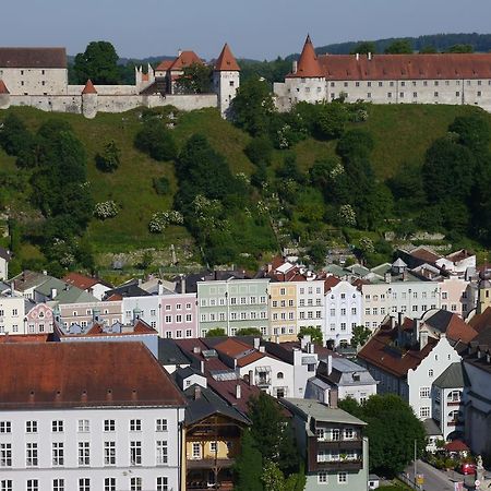 Hotel Bayerischer Hof Burghausen Zewnętrze zdjęcie