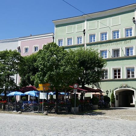 Hotel Bayerischer Hof Burghausen Zewnętrze zdjęcie