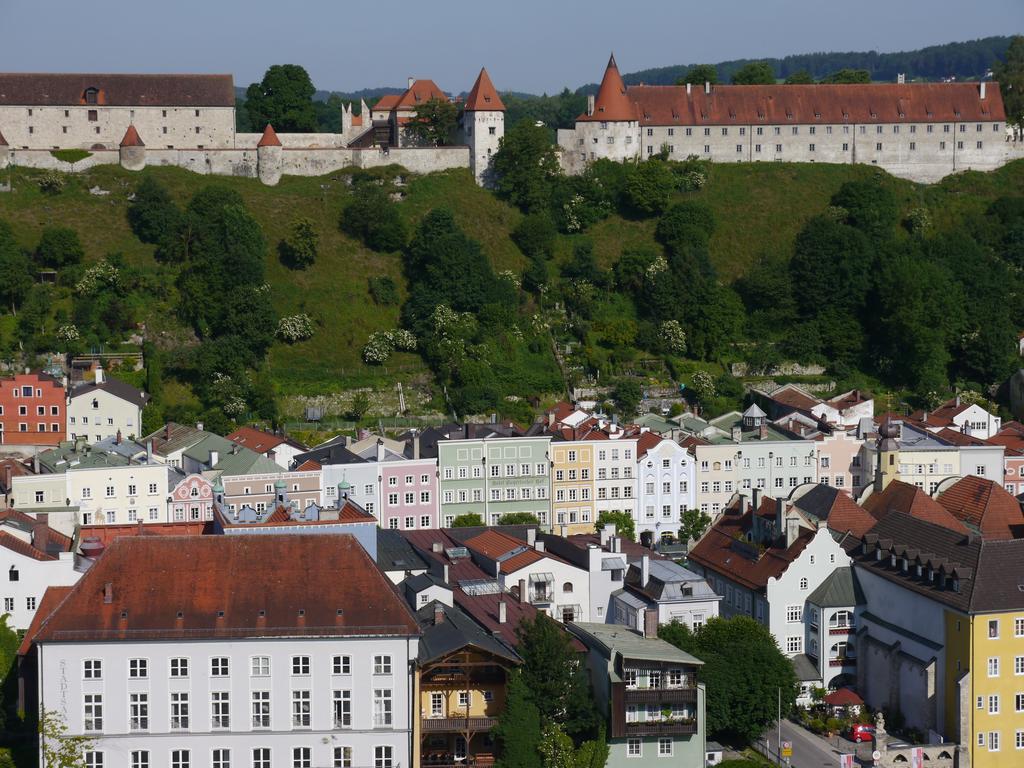 Hotel Bayerischer Hof Burghausen Zewnętrze zdjęcie