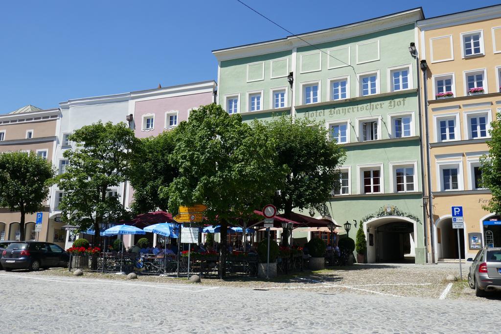 Hotel Bayerischer Hof Burghausen Zewnętrze zdjęcie