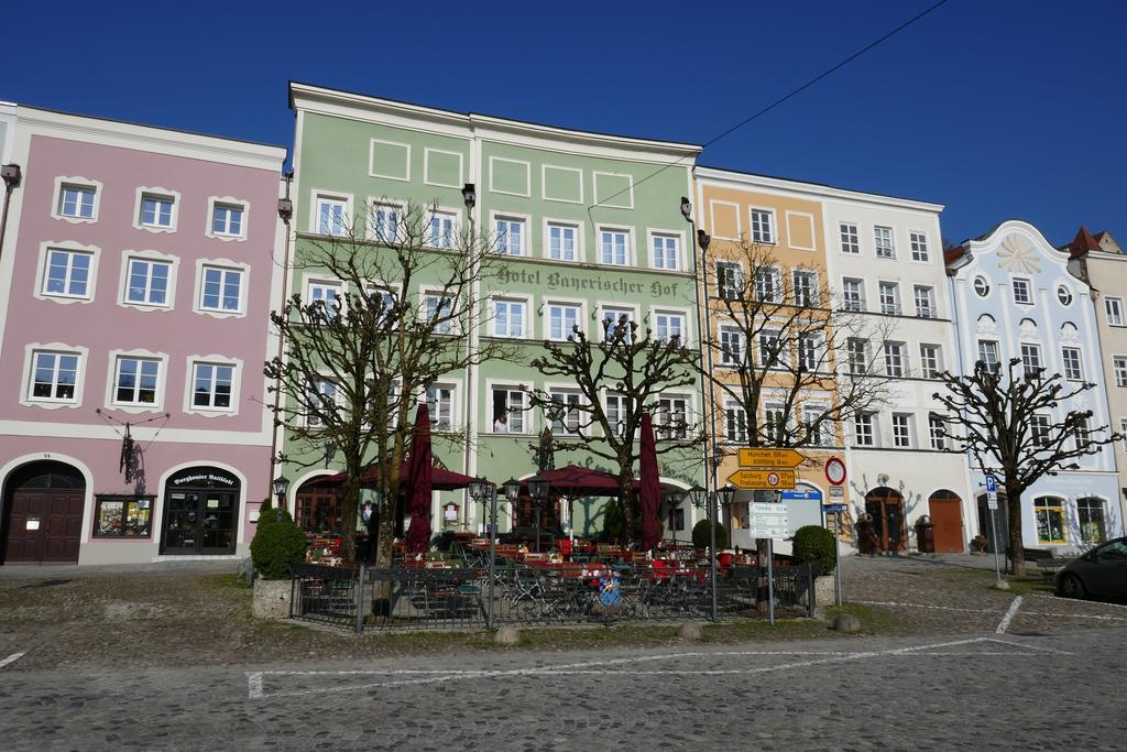 Hotel Bayerischer Hof Burghausen Zewnętrze zdjęcie